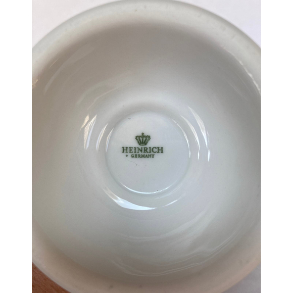 VILLEROY and BOCH Rüdesheimer Kaffee Porcelain Heinrich Footed Mug 3.75 inches - Picture 6 of 8